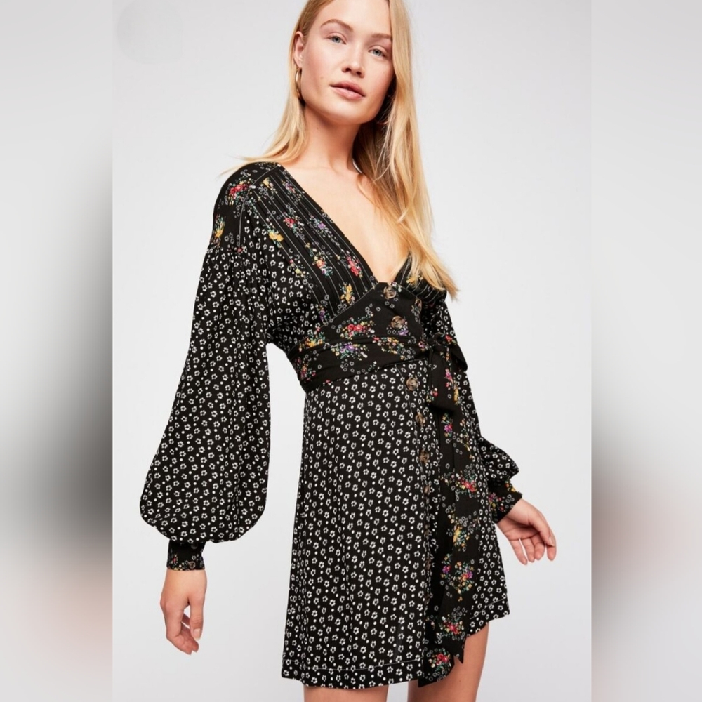 Free People Black And White Dress. Size L